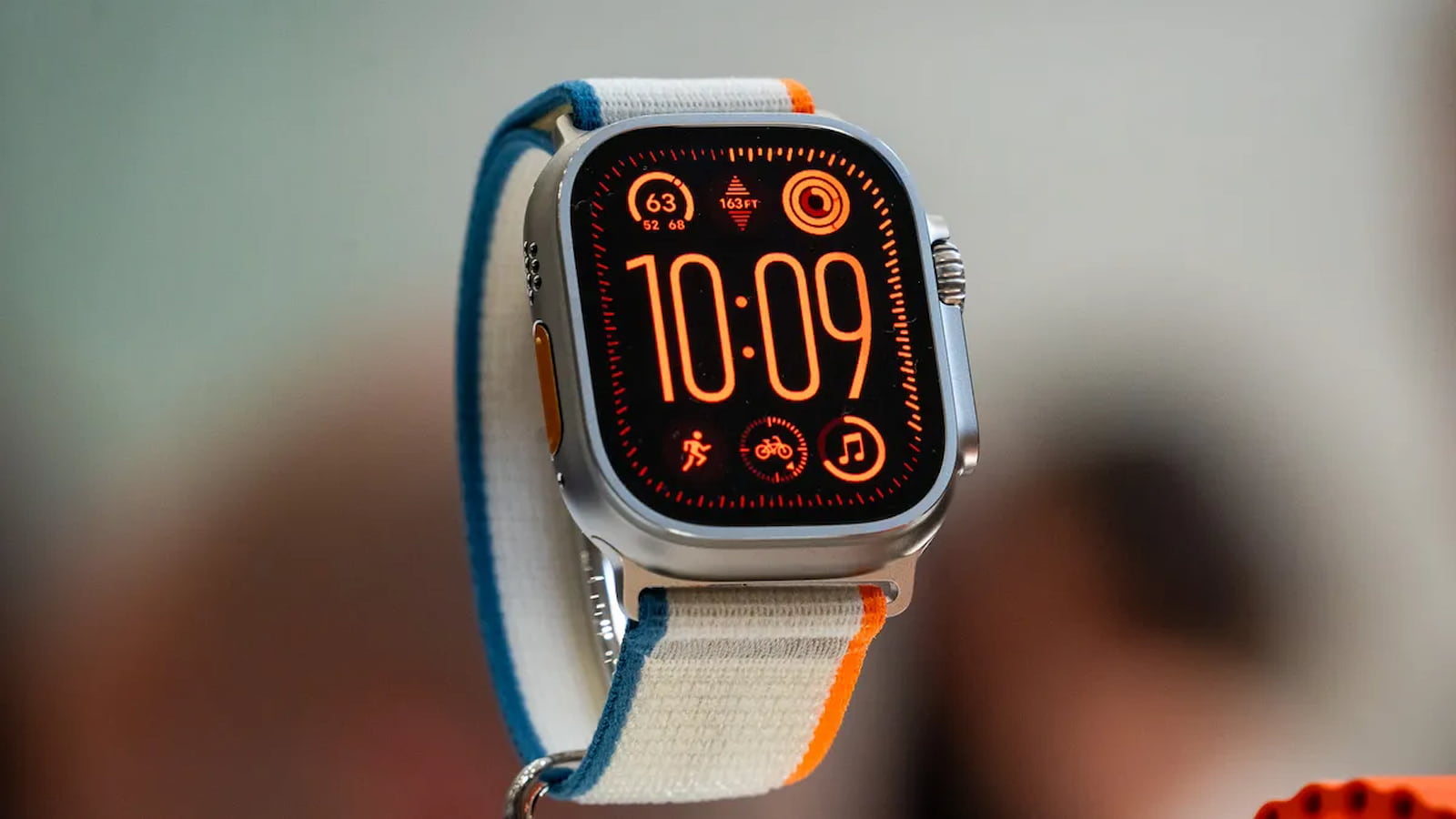 جدیدترین ساعت هوشمند اپل چی هست؟